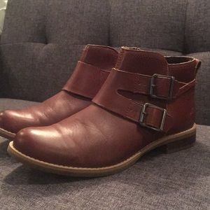 Women’s used Tmberland boots size 8